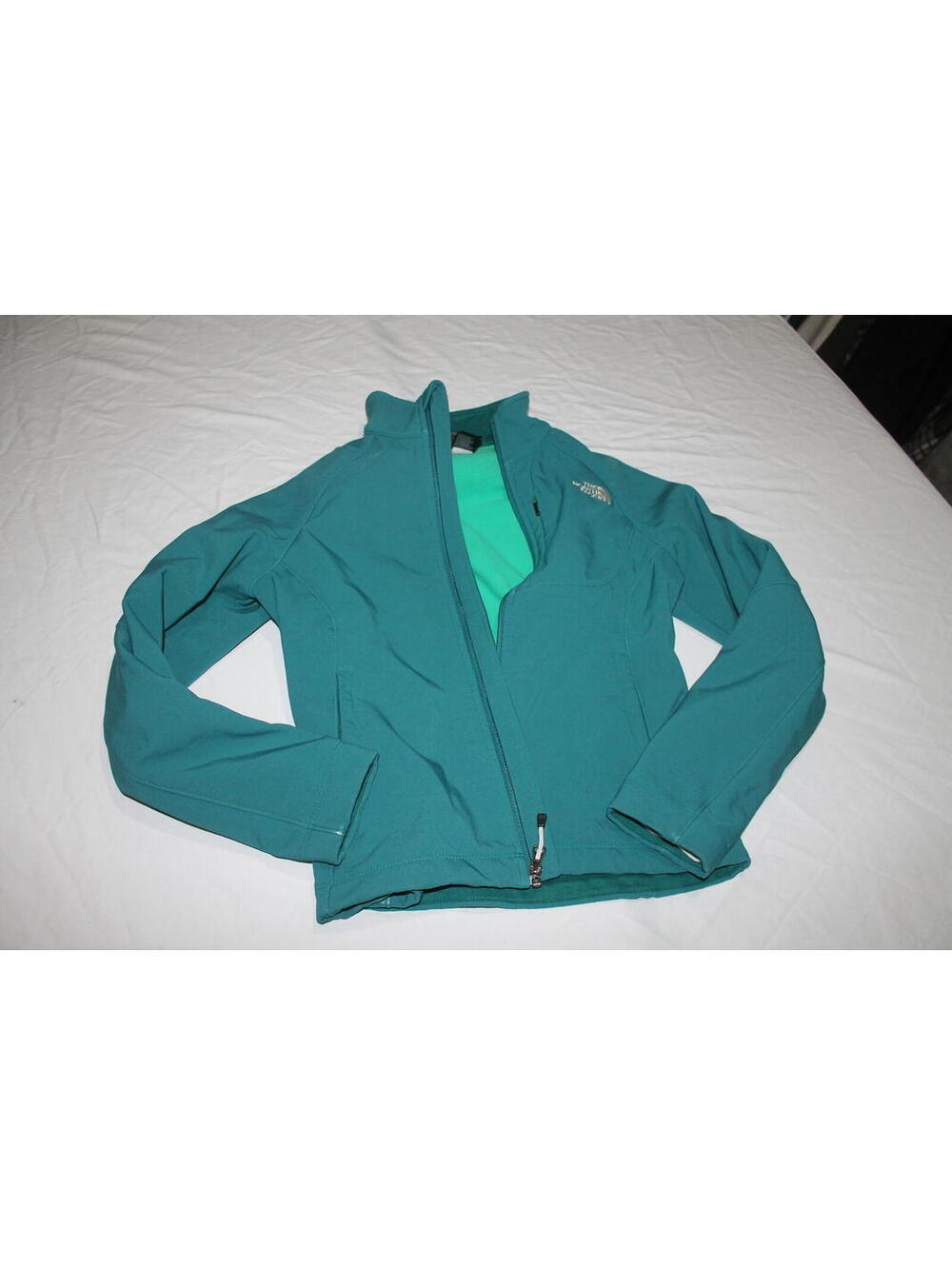 The North Face Teal Apex Jacket - Small